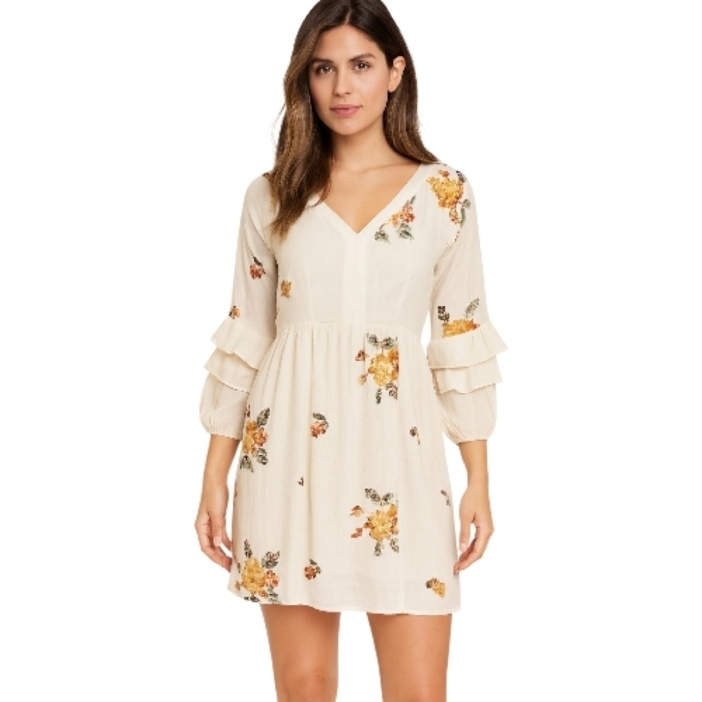 Chic Floral Long Sleeve Dress. Size M.